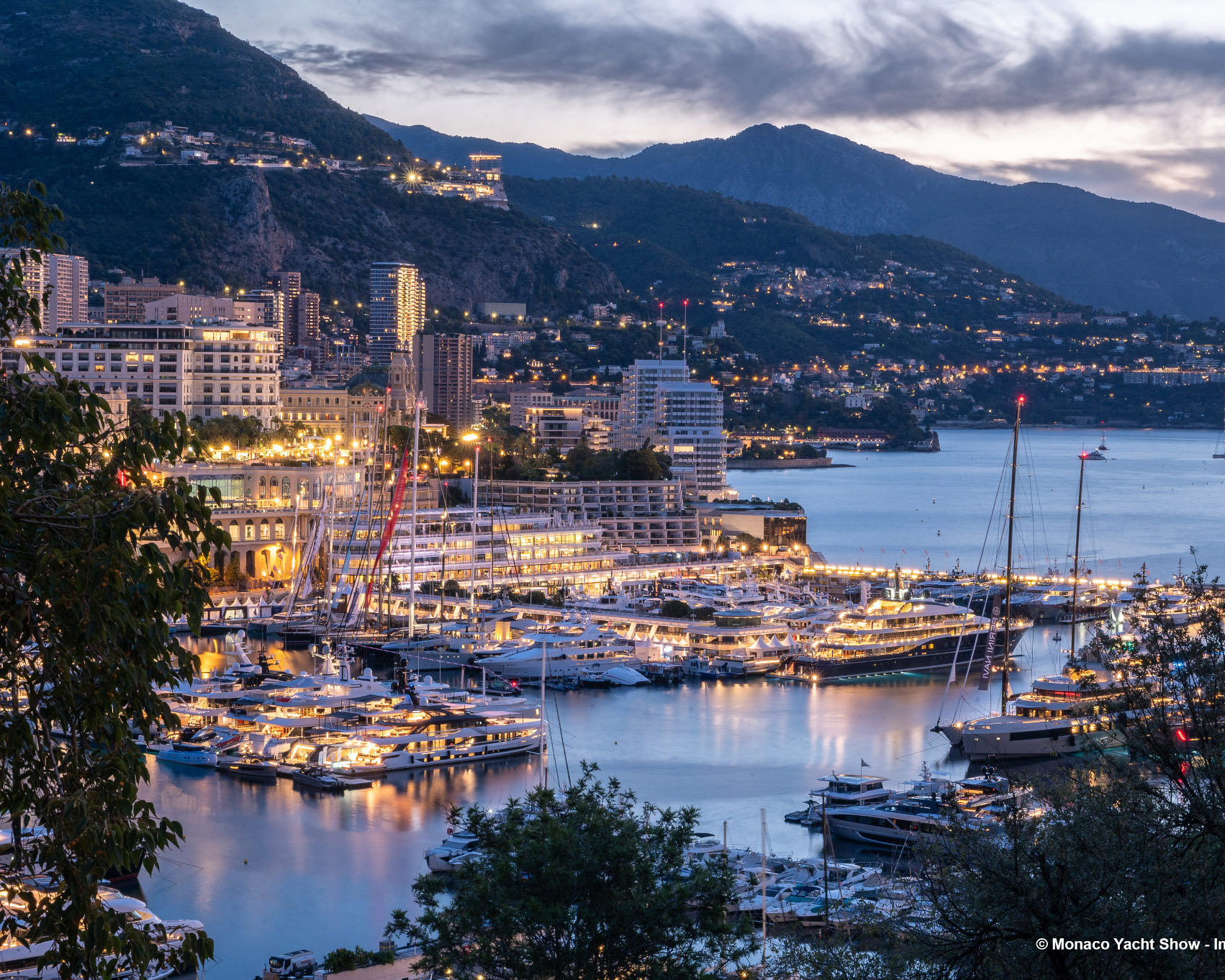 Alex Righetto ad Art & Luxury Monaco 2026 2 artwork mys 6a82df77a57746 uai